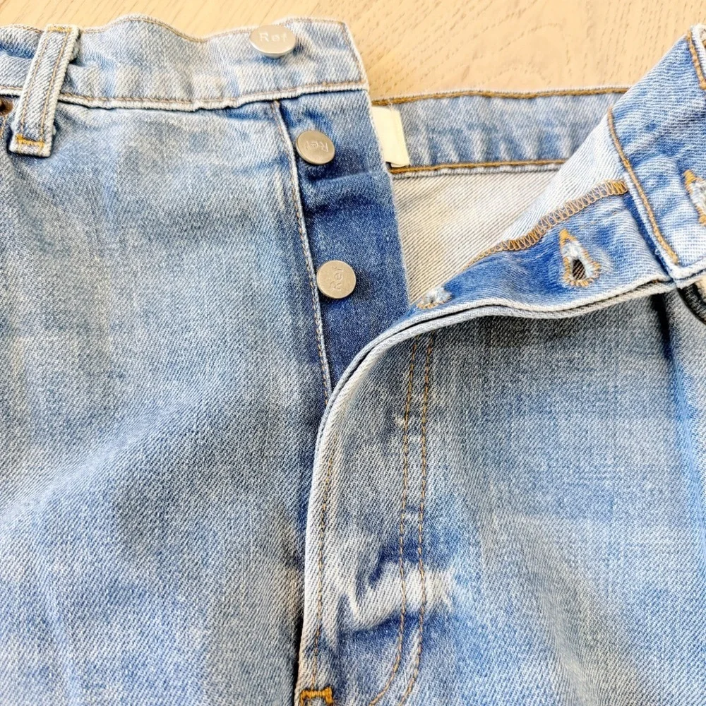 Reformation 31 Cynthia High Rise Relaxed Distressed Jeans Light Blue Oahu Wash